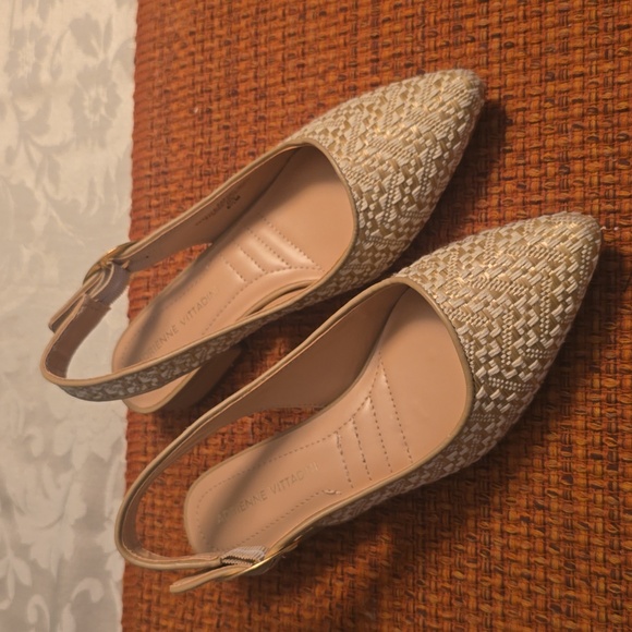 ADRIENNE VITTADINI BRAND WOMEN'S CREAM/TAN COLOR LOW HEEL DRESSY SHOE SIZE 6.5 - Picture 4 of 16